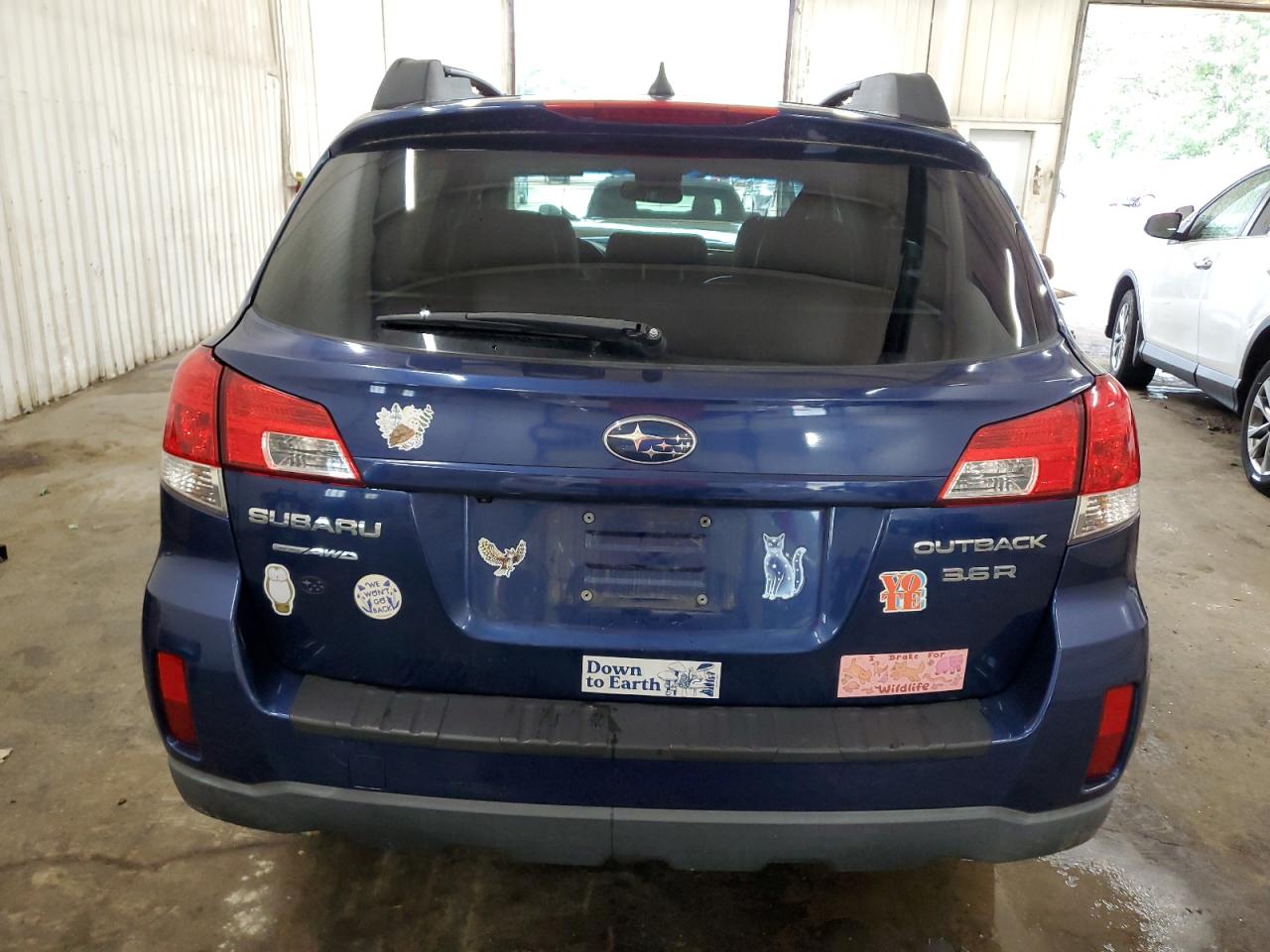 SUBARU OUTBACK 2011 VIN 4S4BRDKC8B2310879 photo 6