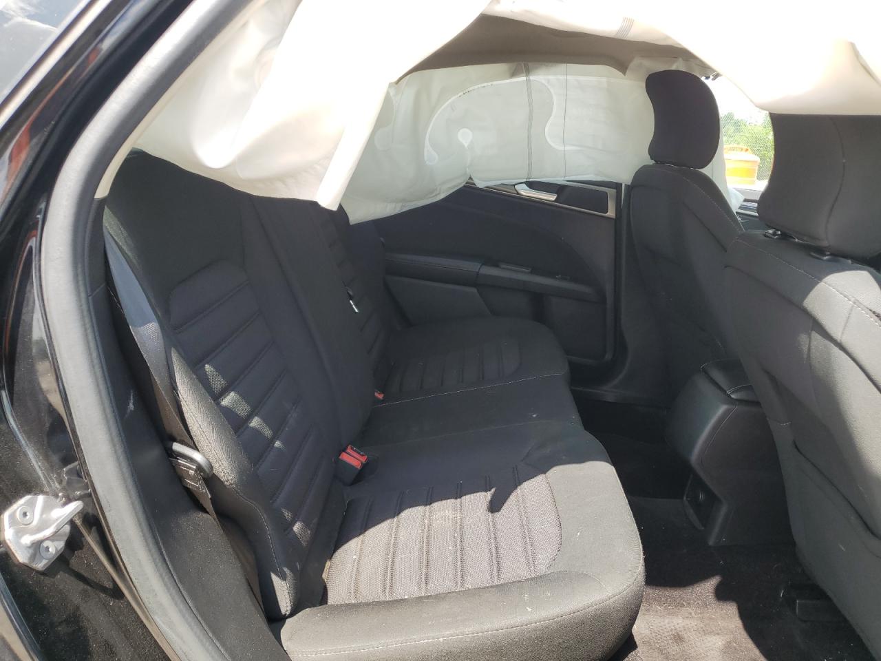 2017 Ford Fusion S VIN: 3FA6P0G77HR176134 Lot: 62809565