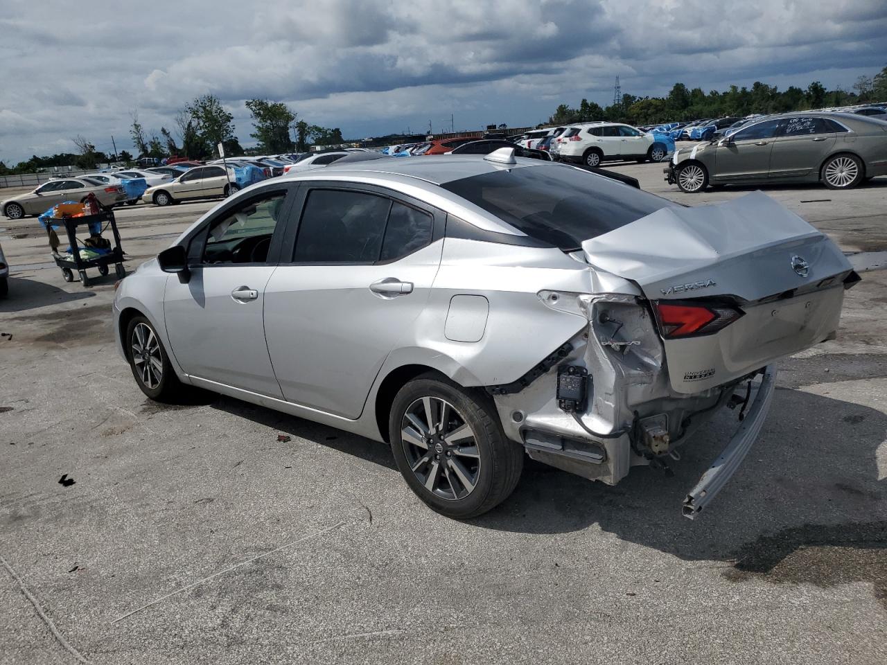 3N1CN8EV8ML870334 NISSAN VERSA 2021