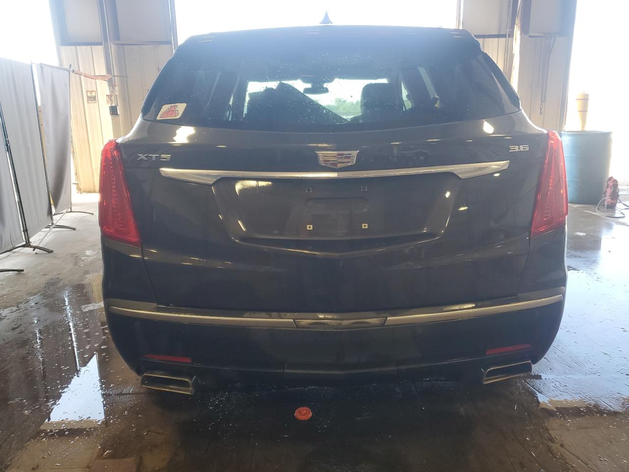 2017 Cadillac Xt5 Luxury VIN: 1GYKNBRS9HZ320168 Lot: 62688755