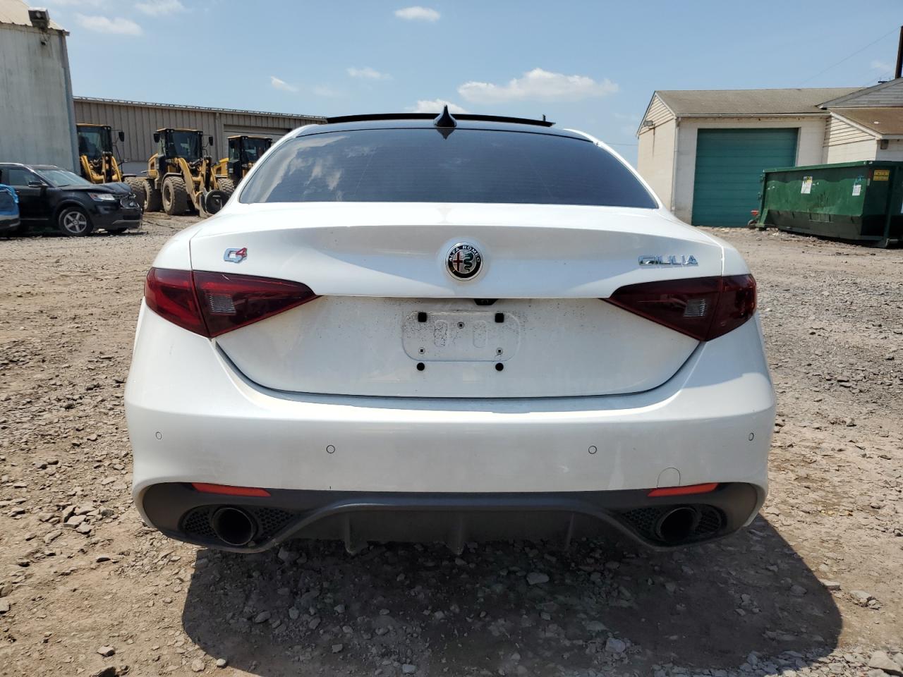 2017 Alfa Romeo Giulia Ti Q4 VIN: ZARFAEEN7H7555268 Lot: 61815915