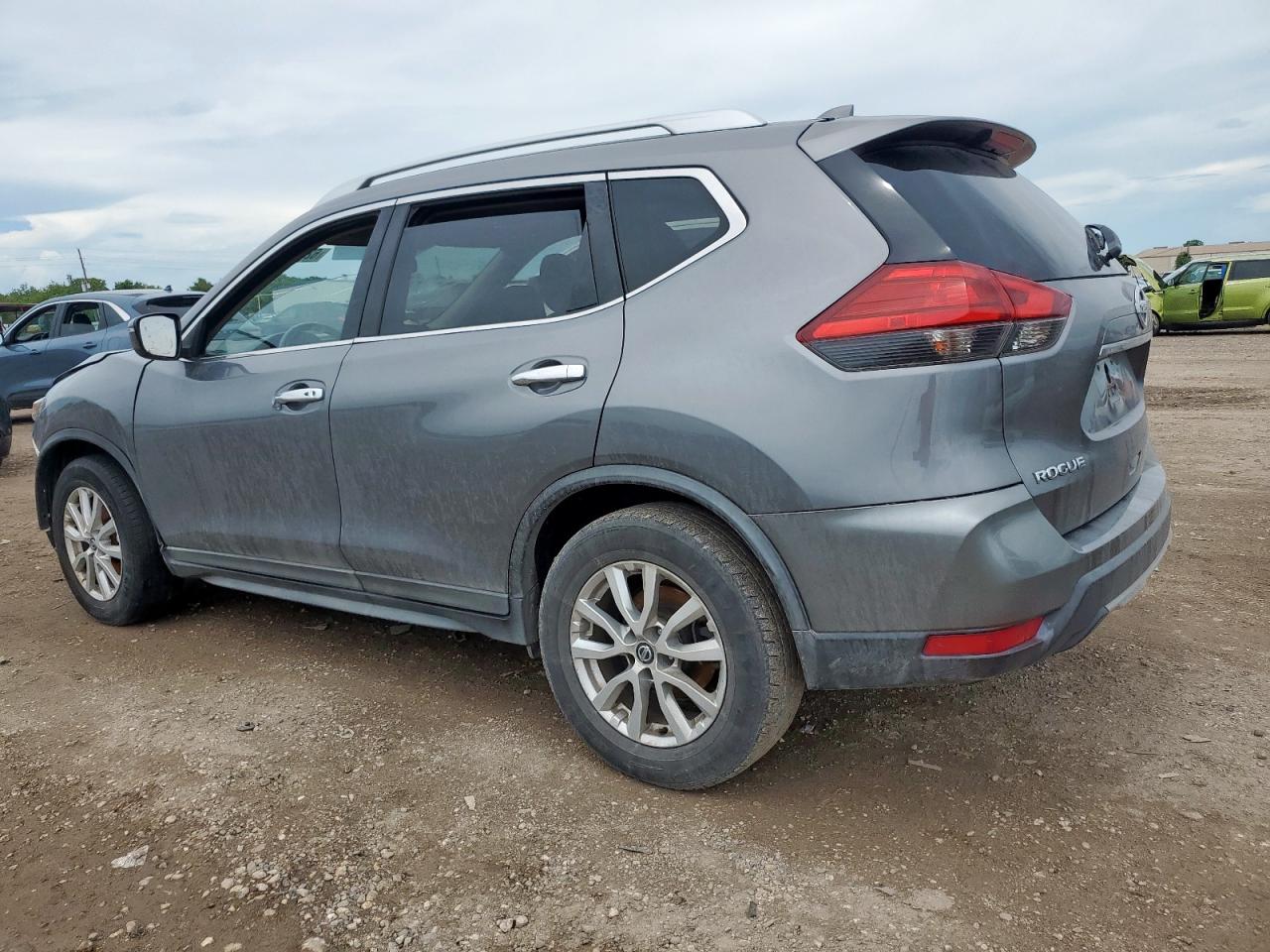 NISSAN ROGUE 2017 VIN KNMAT2MT2HP537158 фото 2