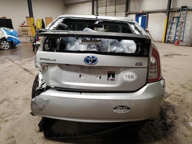  TOYOTA PRIUS 2015 Srebrny