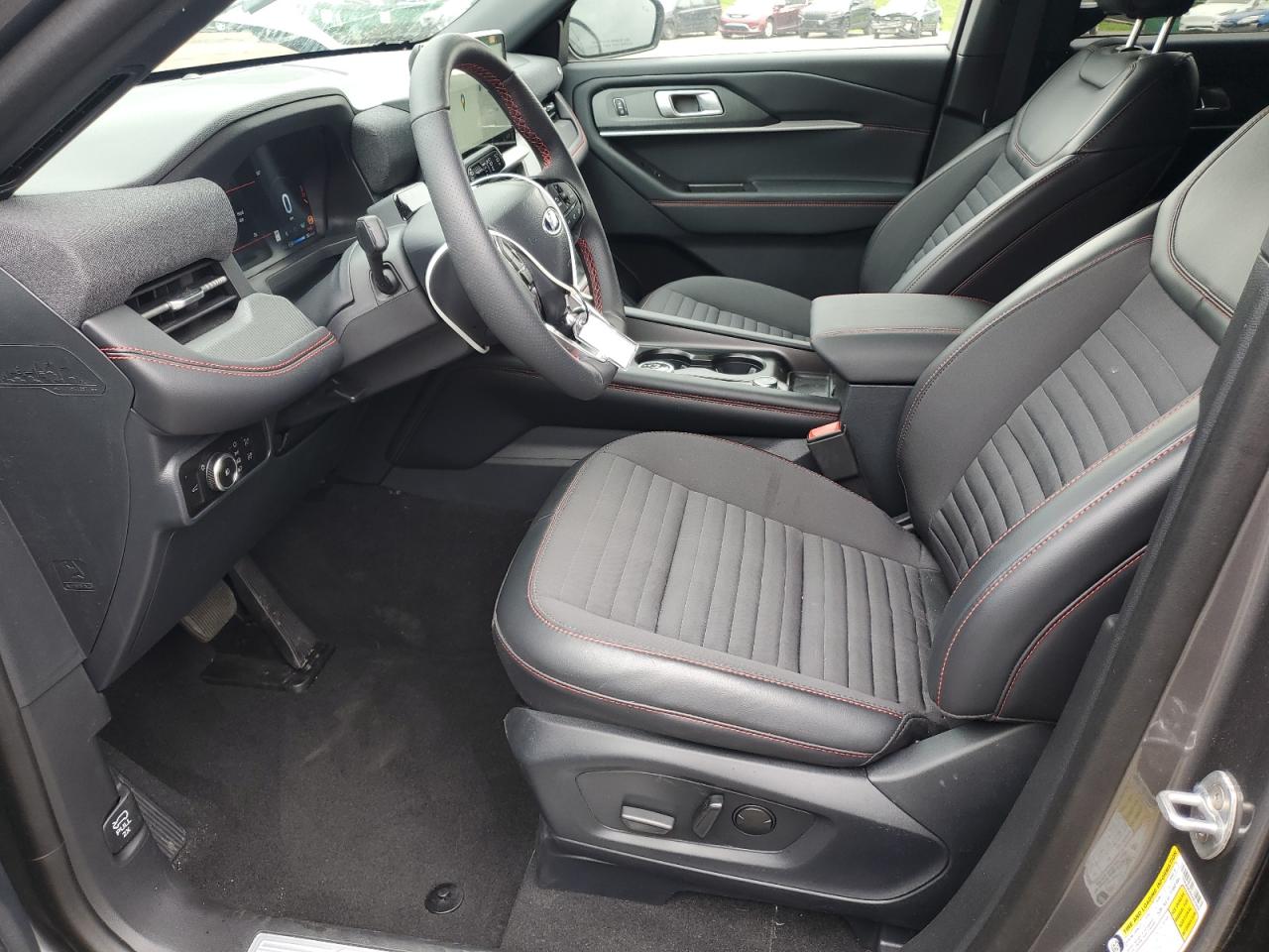 2025 Ford Explorer St-Line VIN: 1FMUK8KH0SGB38060 Lot: 61137525
