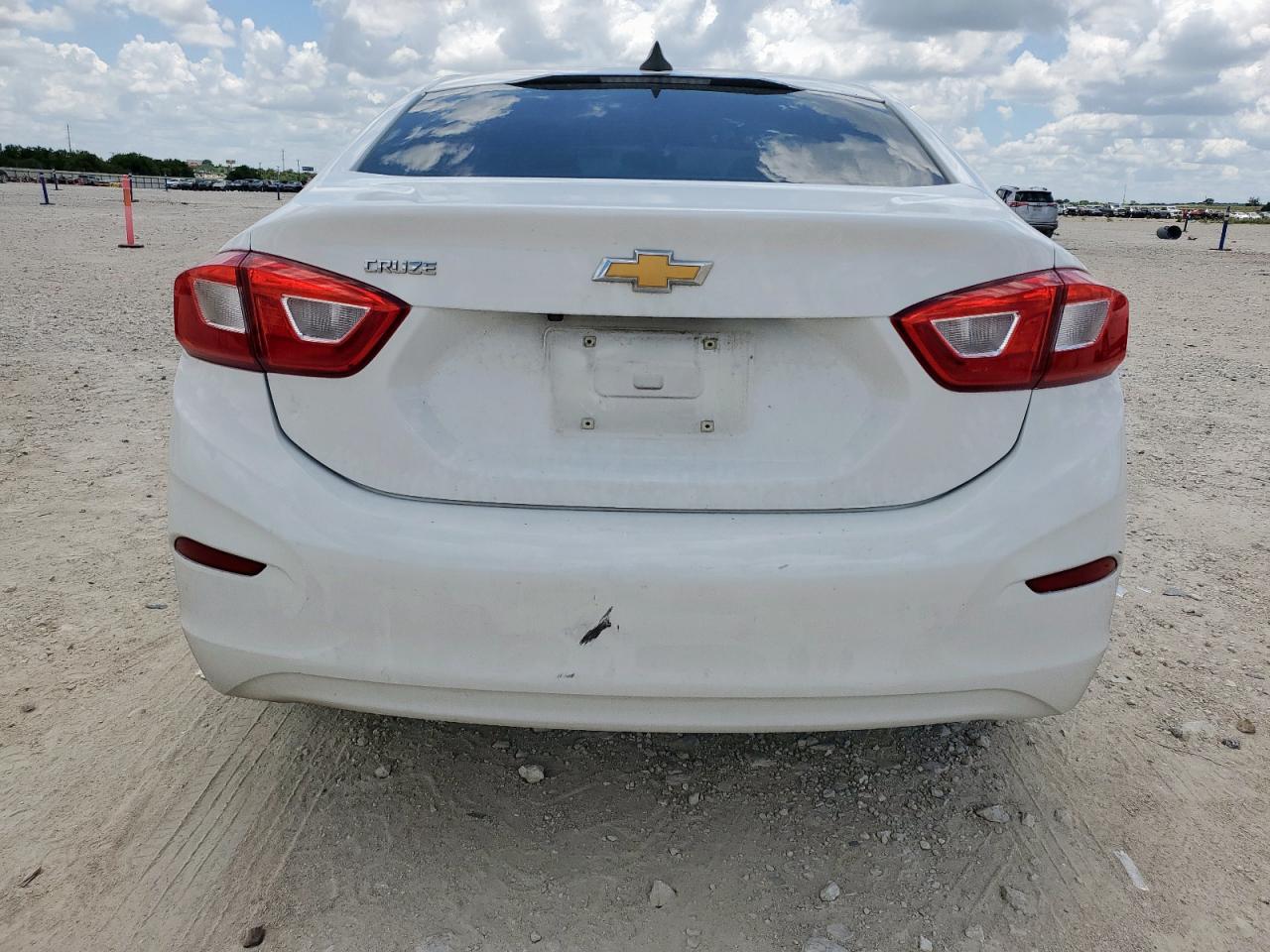 CHEVROLET CRUZE 2018 VIN 1G1BC5SM4J7186091 фото 6