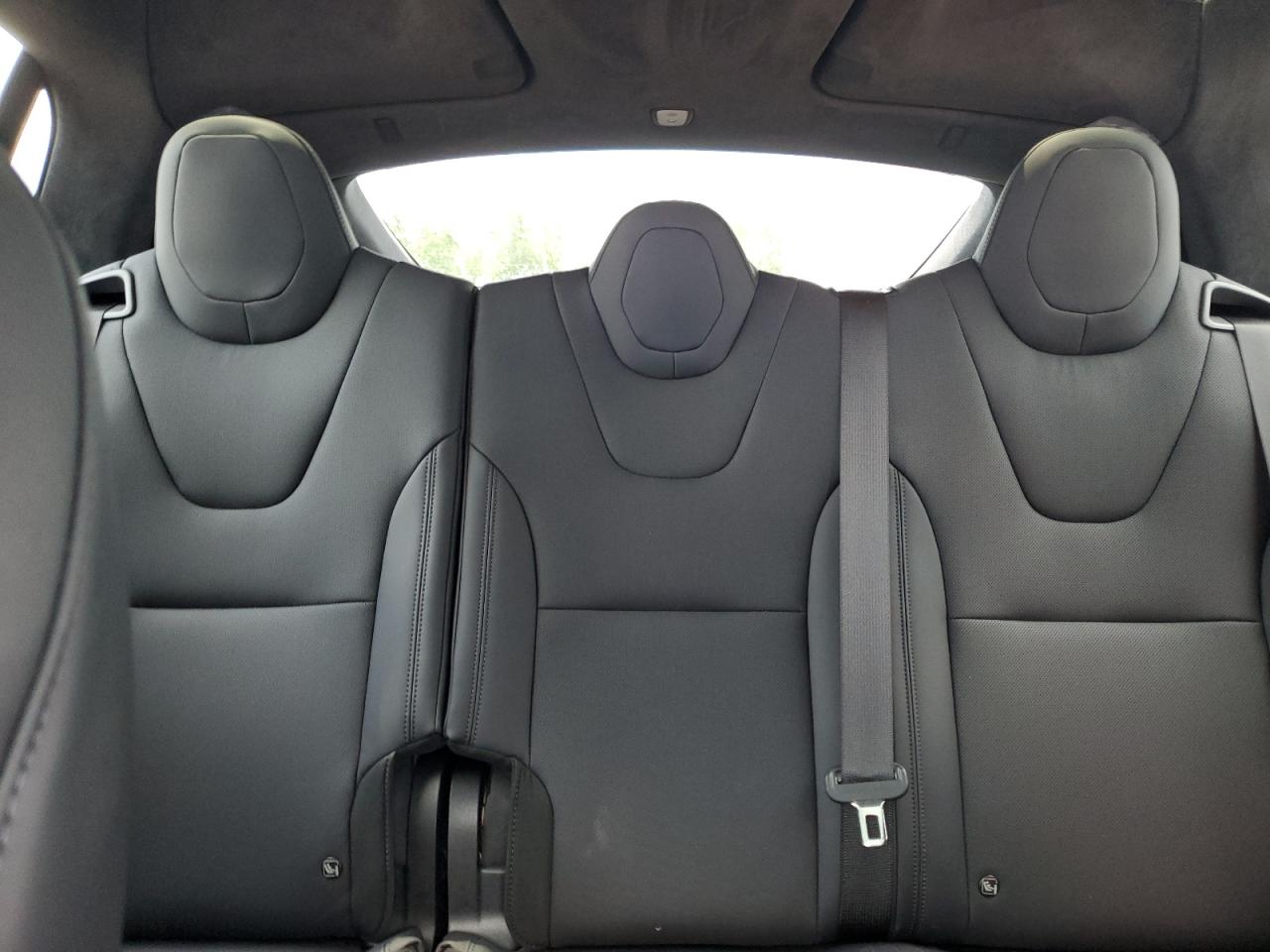 2024 Tesla Model X VIN: 7SAXCDE52RF437985 Lot: 62547715