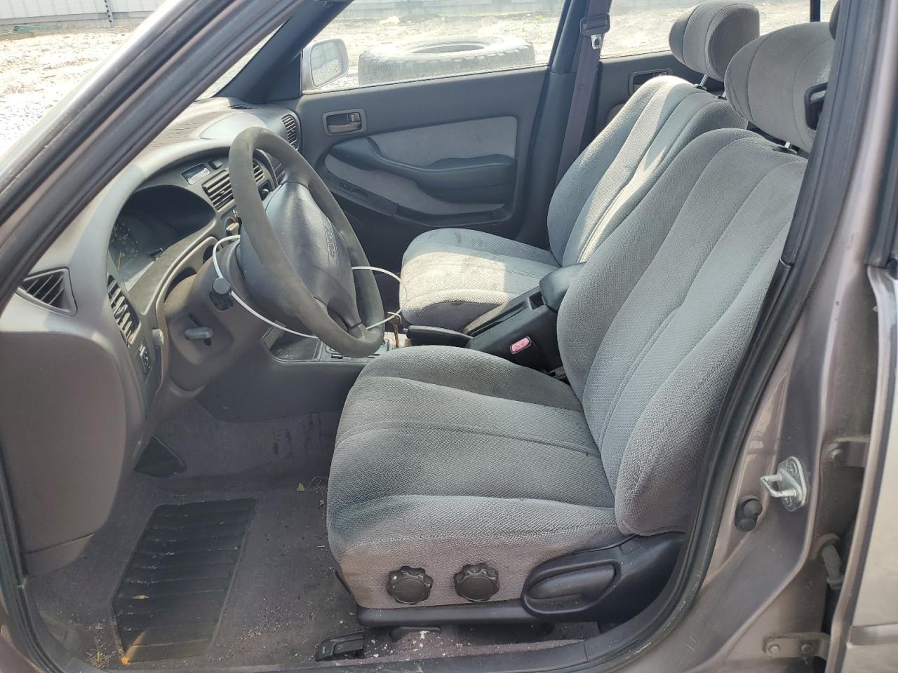 1995 Toyota Camry Le VIN: 4T1SK12E6SU523435 Lot: 59320275