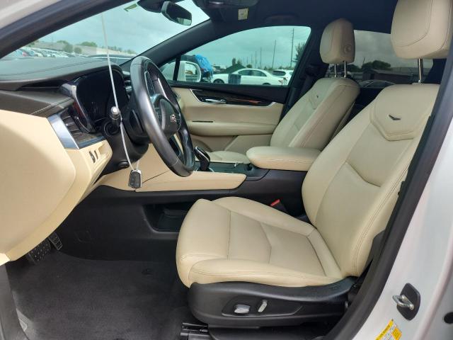  CADILLAC XT5 2018 Biały