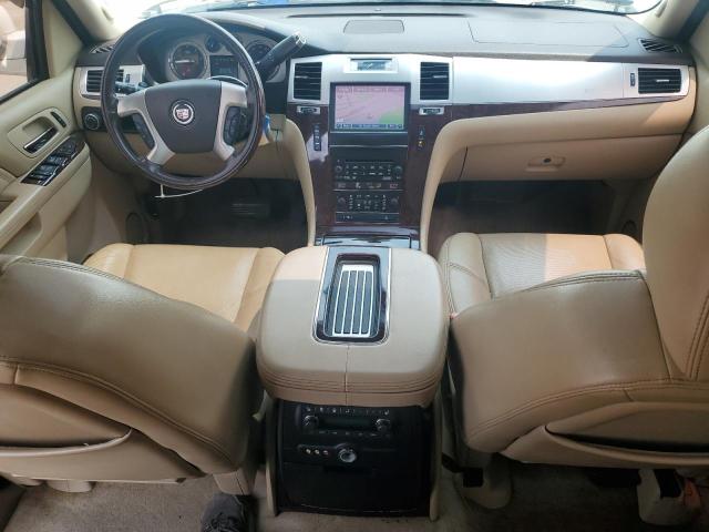  CADILLAC ESCALADE 2014 Белы