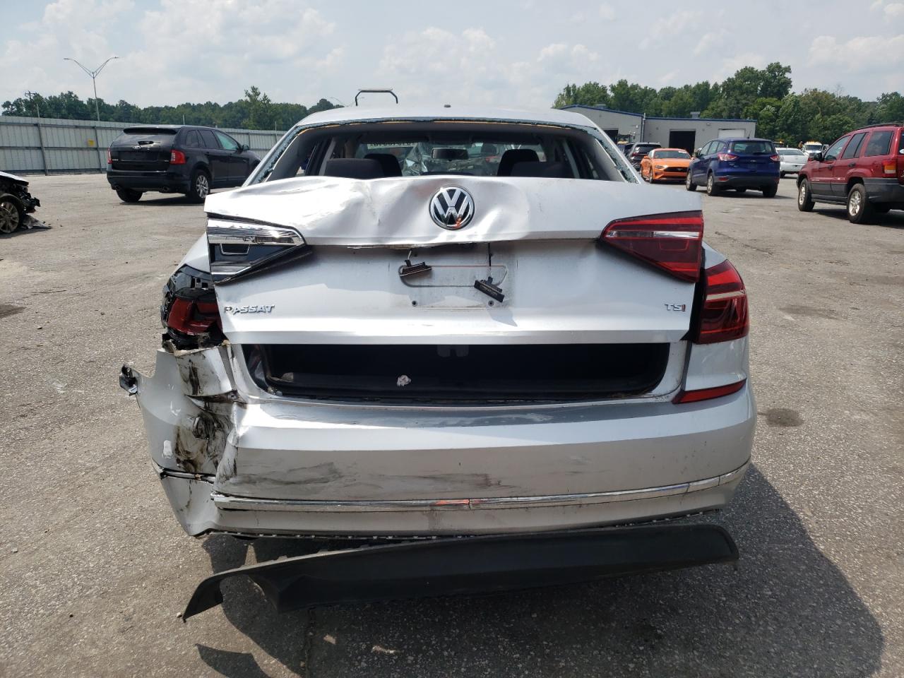 2018 Volkswagen Passat S VIN: 1VWAA7A38JC031853 Lot: 61913815