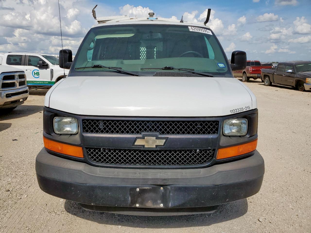 CHEVROLET EXPRESS 2015 VIN 1GCWGFCFXF1210973 фото 5