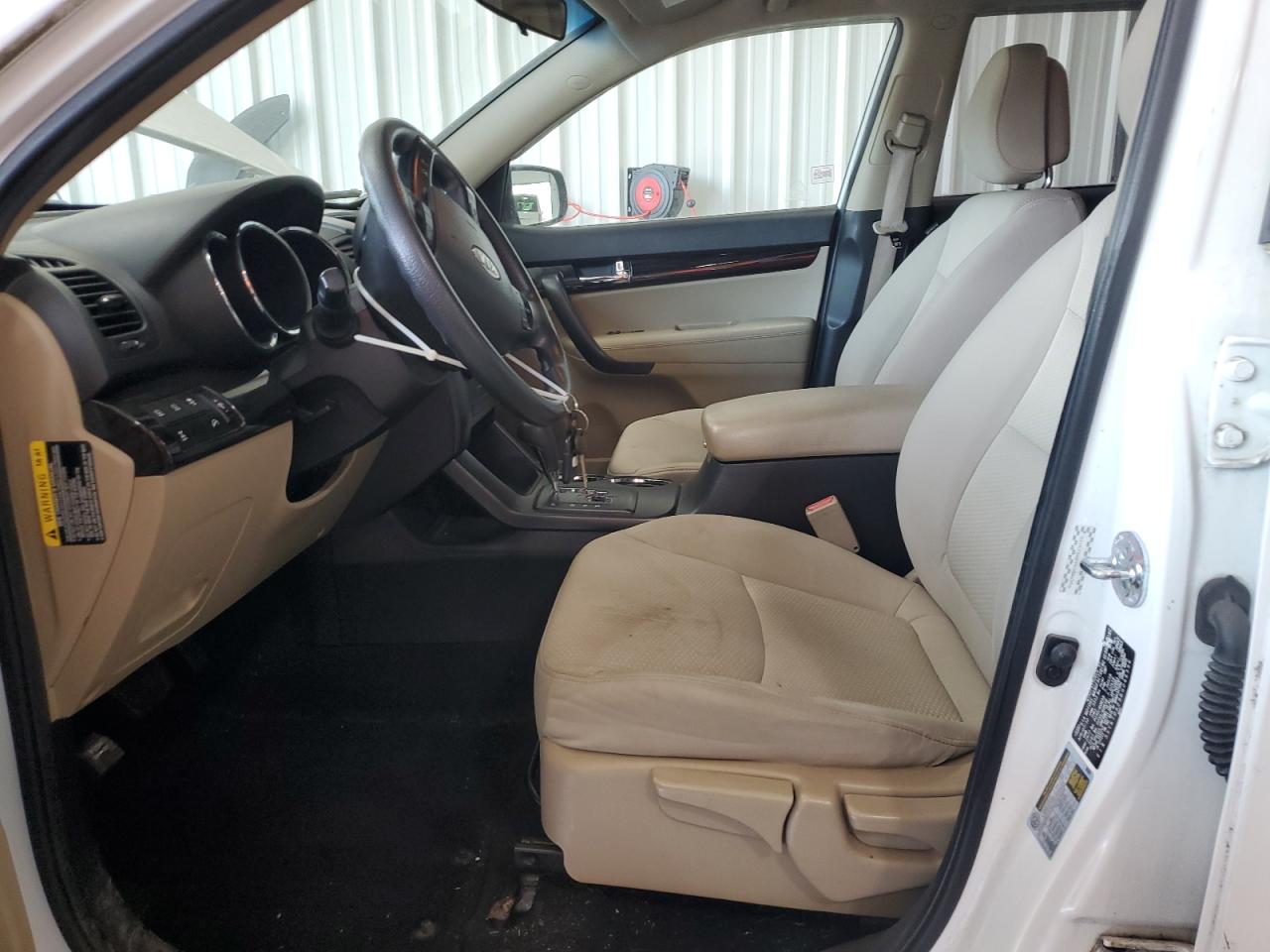 2011 Kia Sorento Base VIN: 5XYKTDA29BG046396 Lot: 62151235