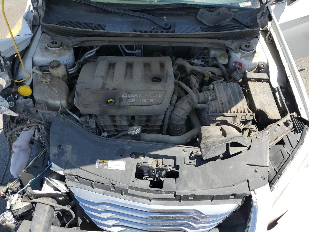 2014 Chrysler 200 Lx VIN: 1C3CCBAB4EN145203 Lot: 62947145