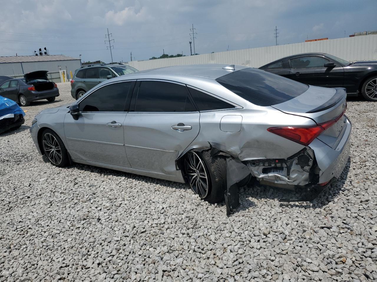 TOYOTA AVALON 2019 VIN 4T1BZ1FB4KU008669 фото 2