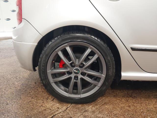 2004 SKODA FABIA VRS