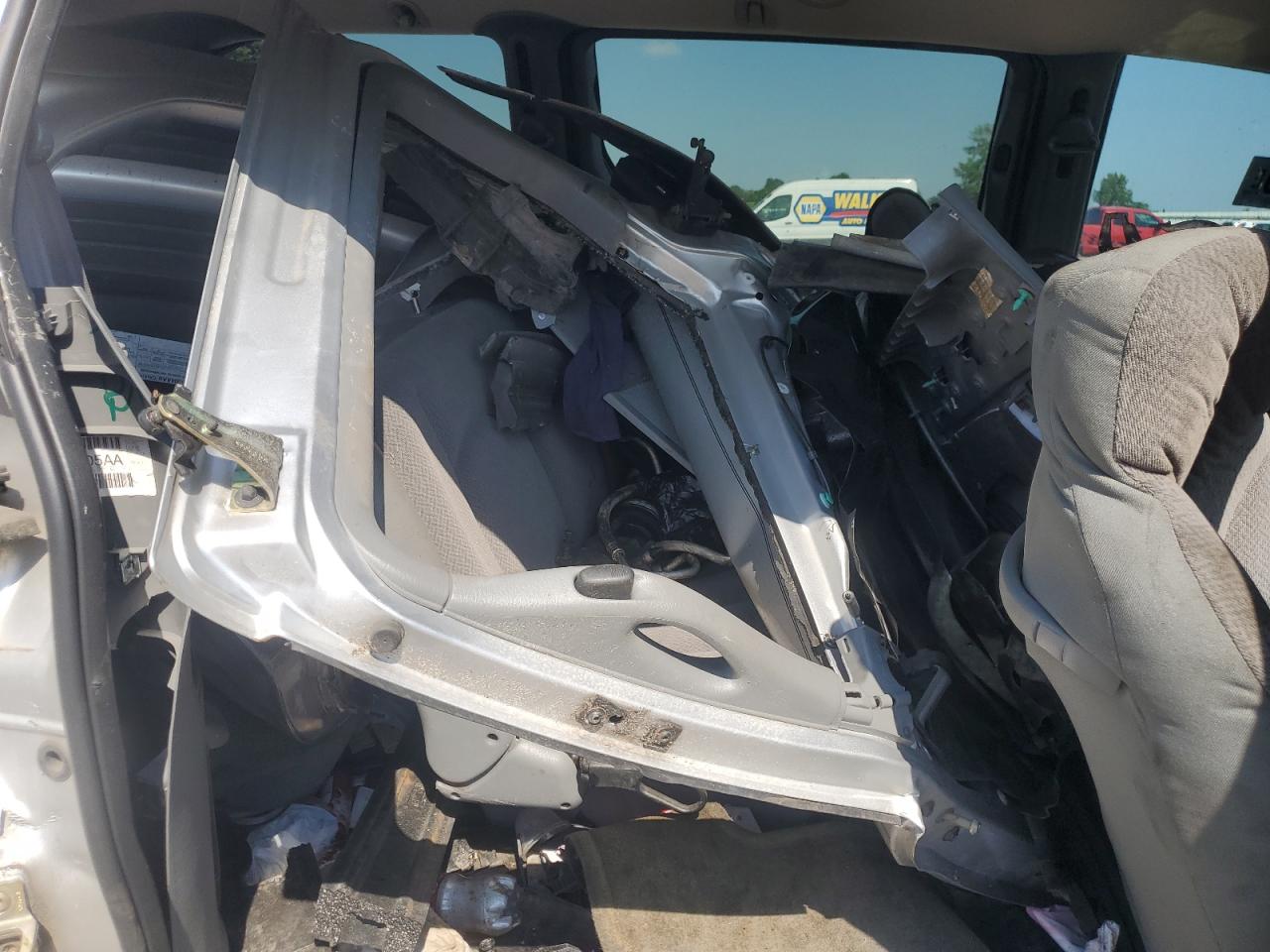 2005 Dodge Grand Caravan Se VIN: 2D4GP24R35R105629 Lot: 61975795