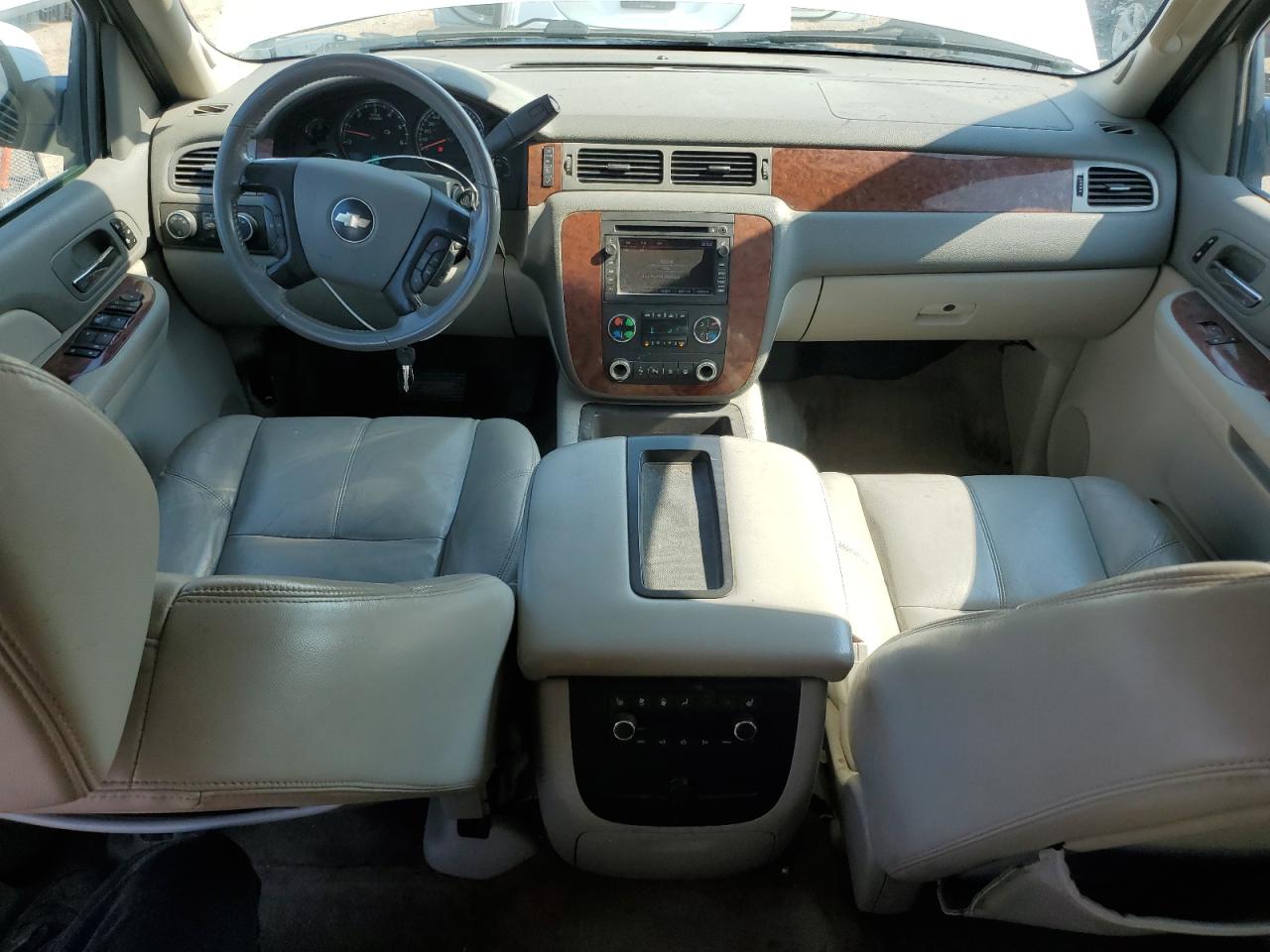 2008 Chevrolet Suburban K1500 Ls VIN: 1GNFK16328R193990 Lot: 60707995