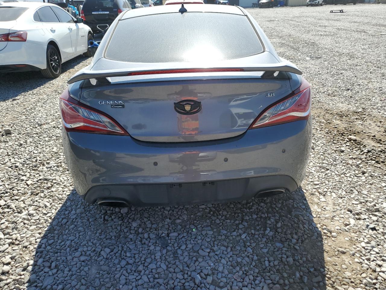 2015 Hyundai Genesis Coupe 3.8L VIN: KMHHU6KJ3FU128147 Lot: 61855345