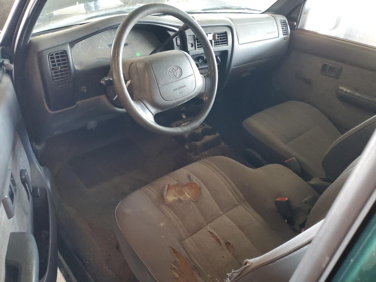 2000 Toyota Tacoma Xtracab VIN: 4TAVL52N4YZ610926 Lot: 62794125