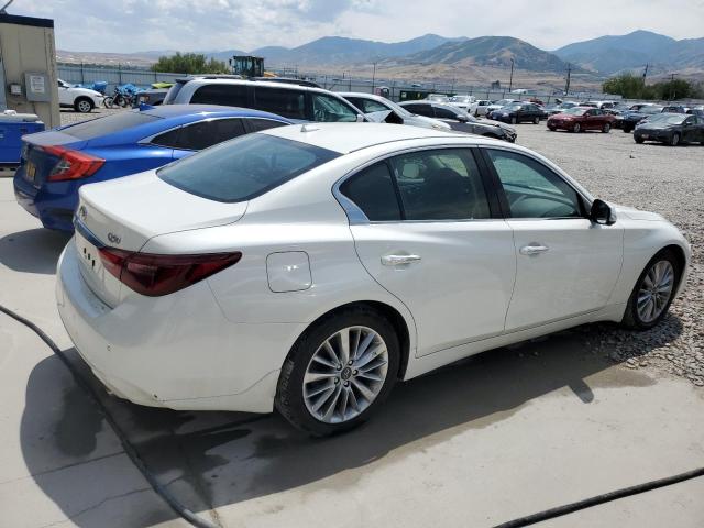  INFINITI Q50 2021 Biały