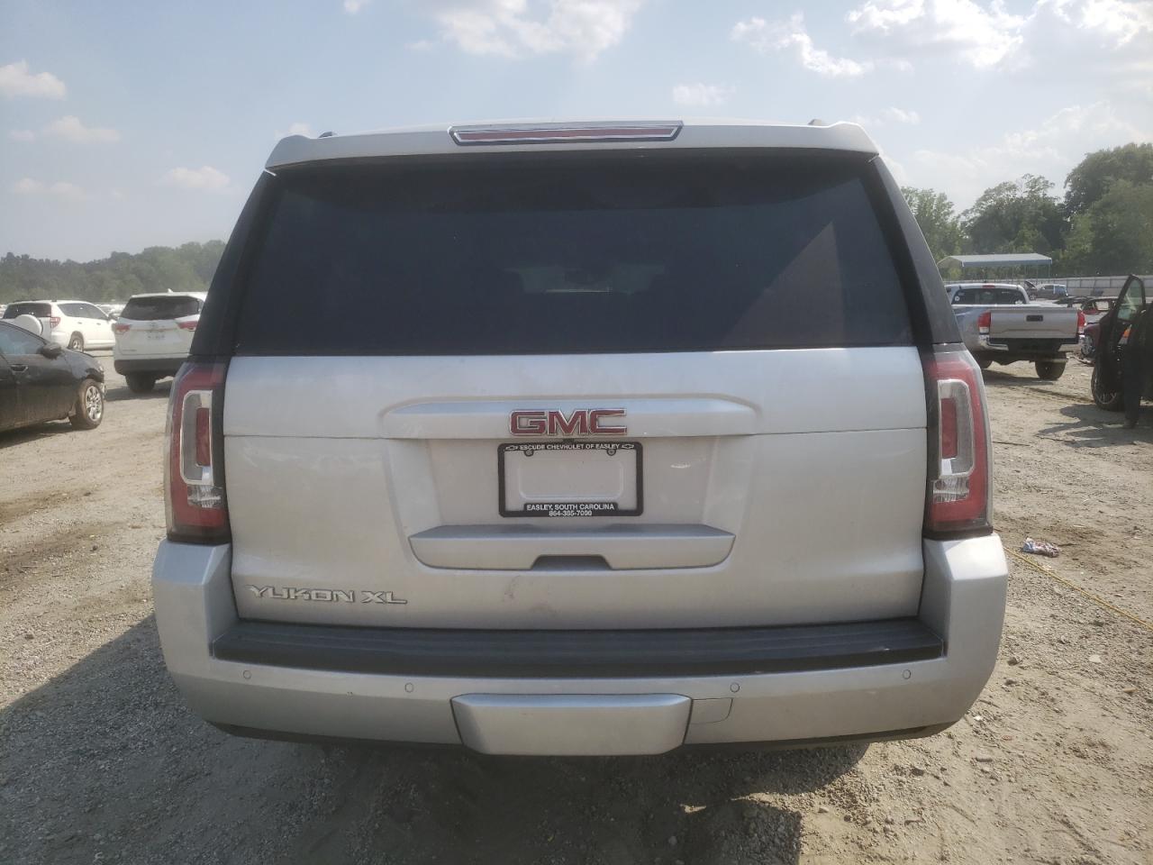 2018 GMC Yukon Xl K1500 Slt VIN: 1GKS2GKC7JR271495 Lot: 62178275
