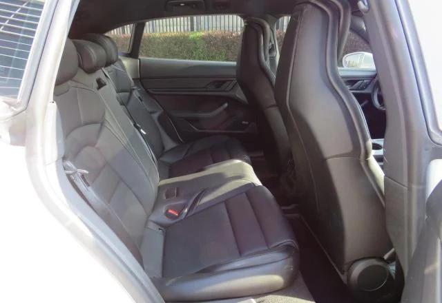  PORSCHE TAYCAN 2022 White