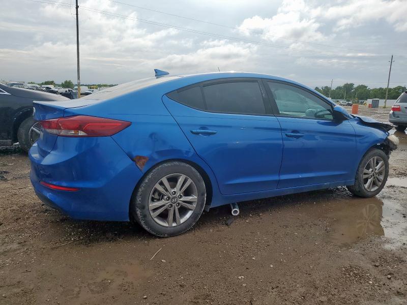  HYUNDAI ELANTRA 2018 Синий