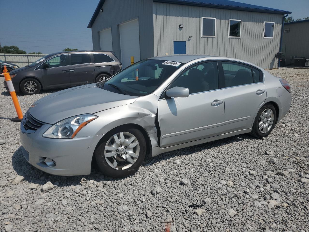 2012 Nissan Altima Base продається в Barberton, OH - Side
