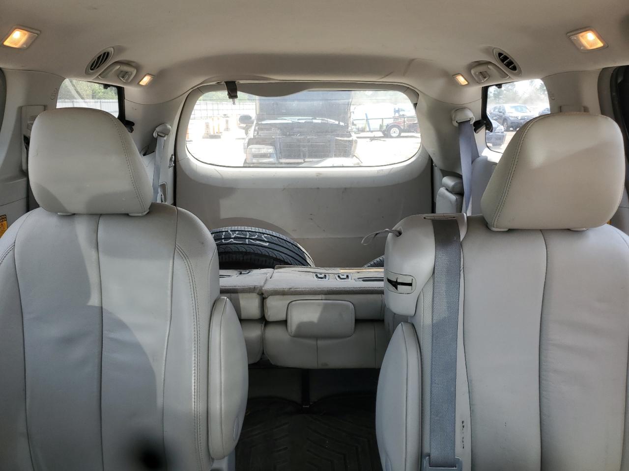 2013 Toyota Sienna Xle VIN: 5TDYK3DC7DS405214 Lot: 62500205