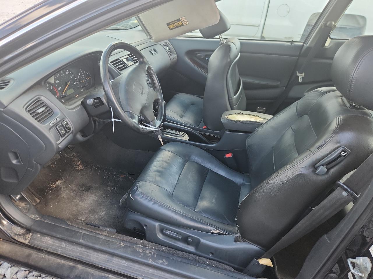 2000 Honda Accord Ex VIN: 1HGCG2257YA003644 Lot: 62371505