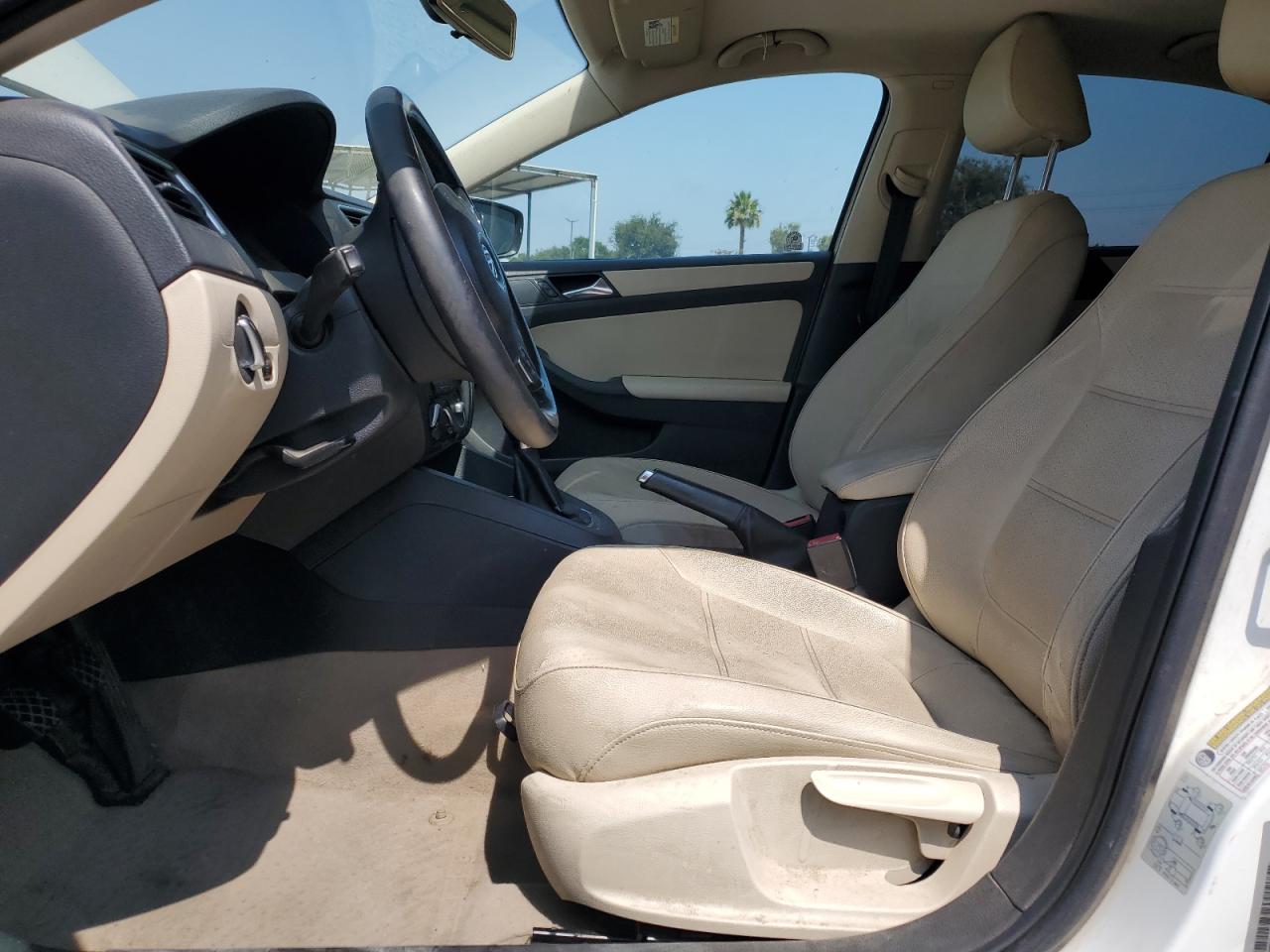 VOLKSWAGEN JETTA 2011 VIN 3VWBX7AJ4BM050482 photo 7