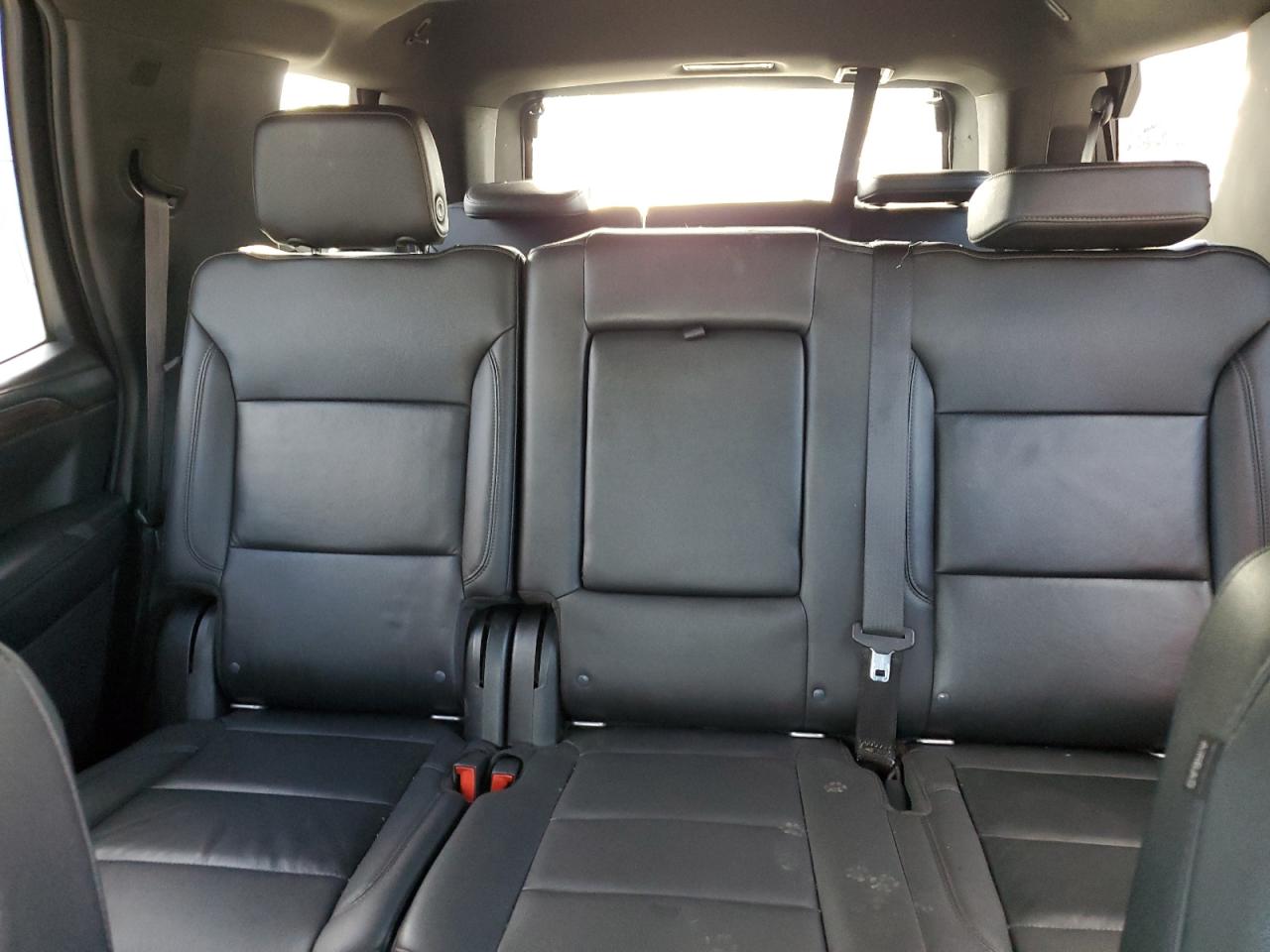 1GNSKNKD2MR243205 CHEVROLET TAHOE 2021