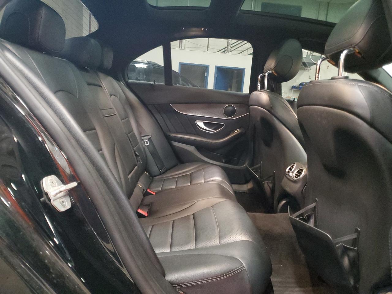 2015 Mercedes-Benz C 300 4Matic VIN: 55SWF4KBXFU037497 Lot: 61042285