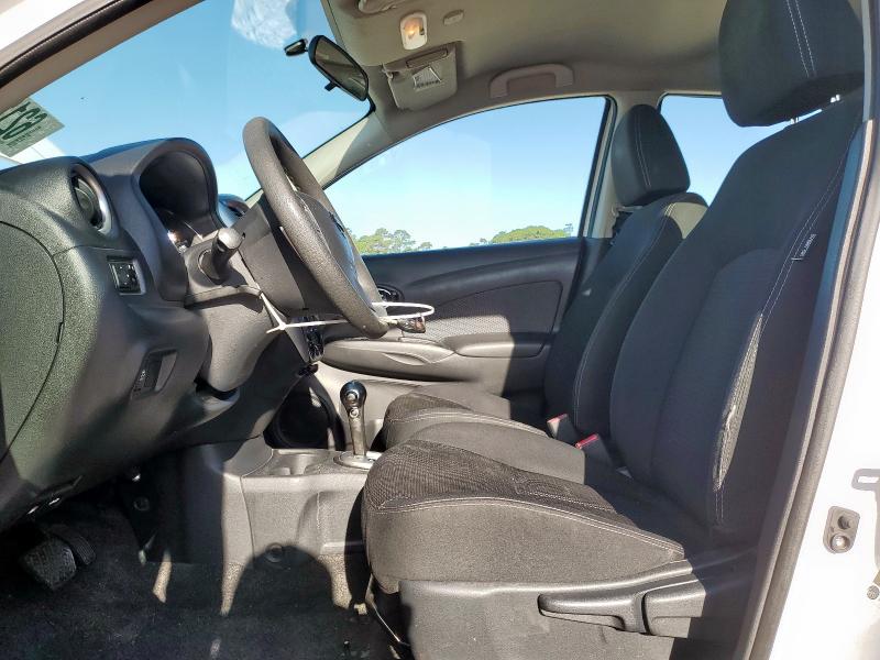  NISSAN VERSA 2016 White