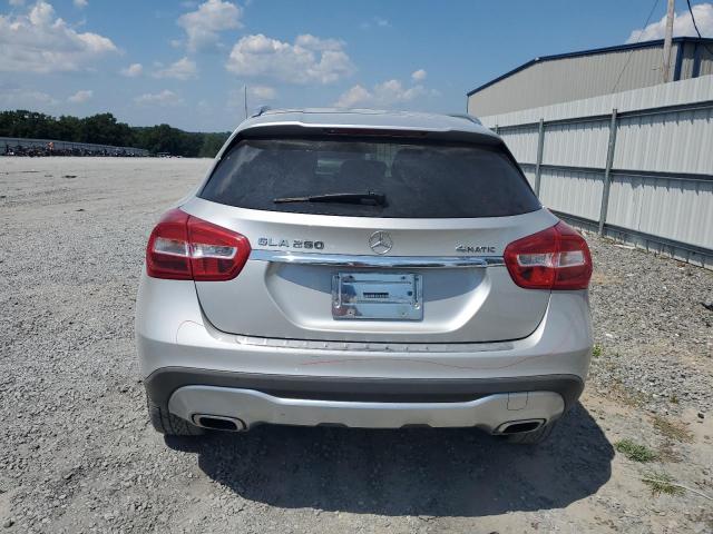  MERCEDES-BENZ GLA-CLASS 2018 Srebrny