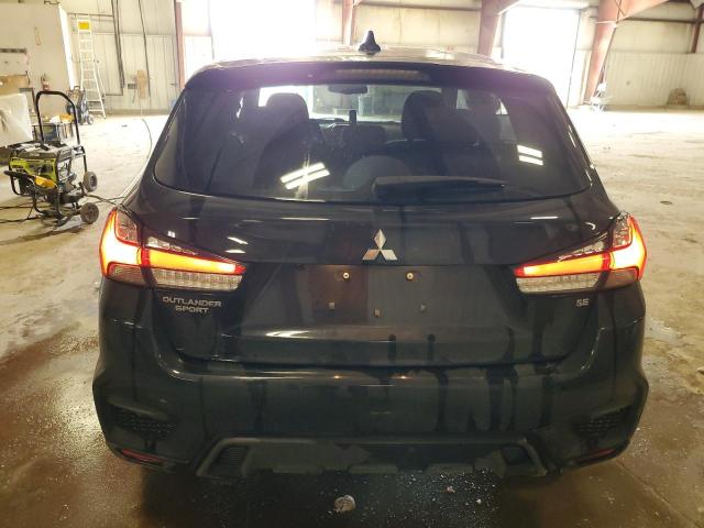  MITSUBISHI OUTLANDER 2021 Czarny