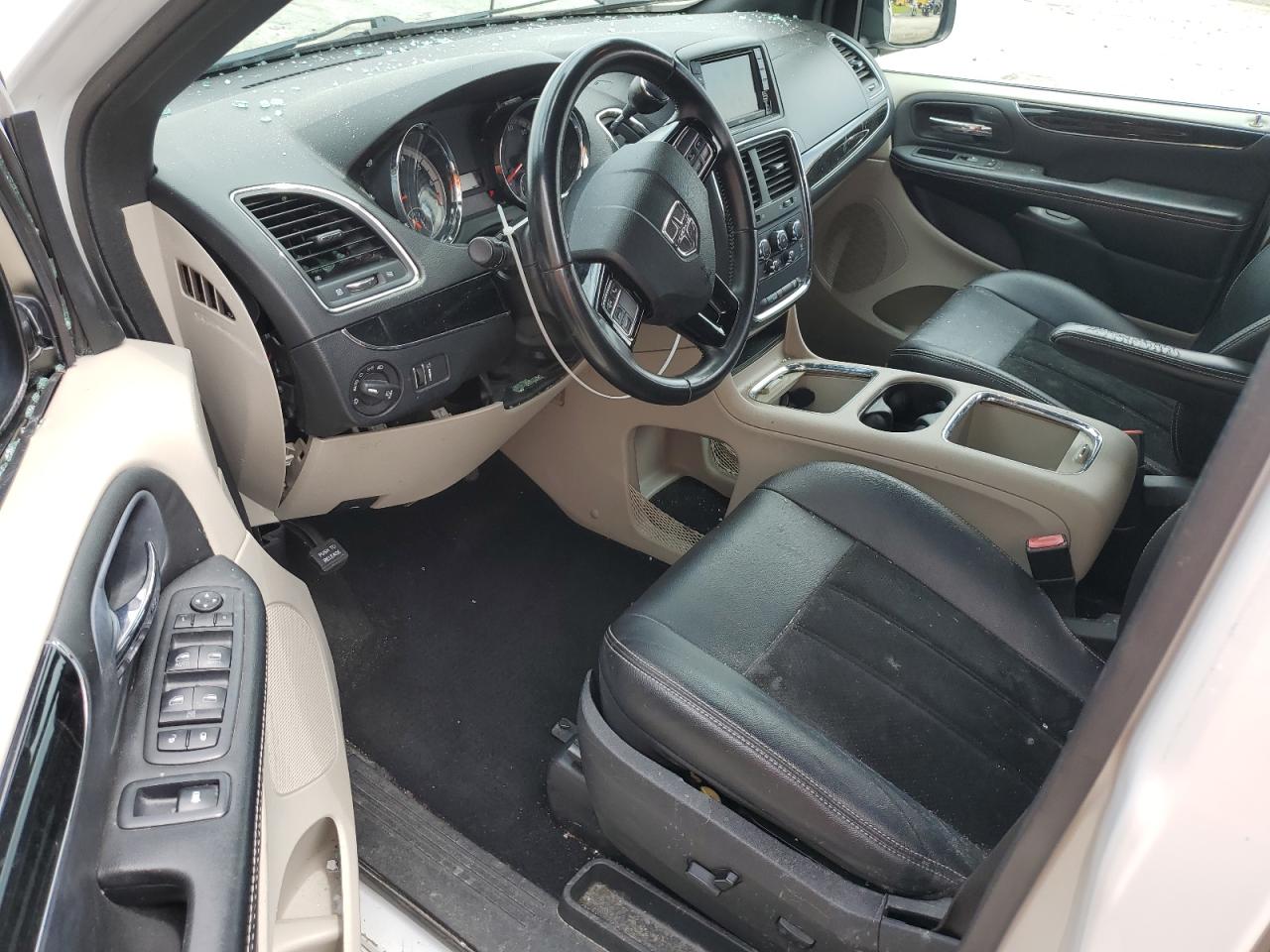 2018 Dodge Grand Caravan Sxt VIN: 2C4RDGCG2JR326256 Lot: 60143885