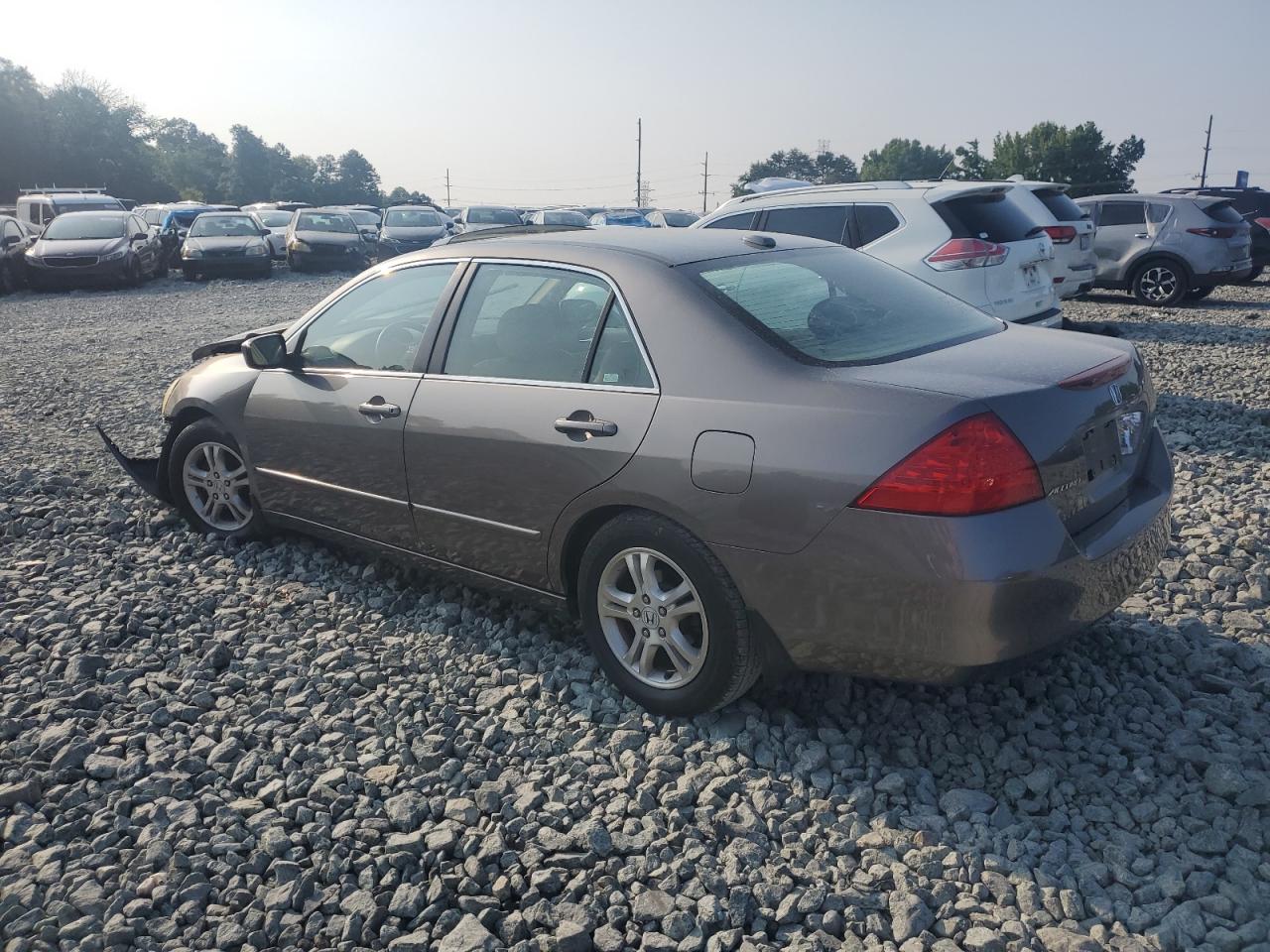 HONDA ACCORD 2007 VIN 1HGCM56827A072352 zdjęcie 2