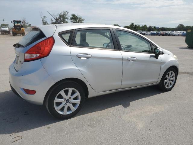  FORD FIESTA 2012 Srebrny