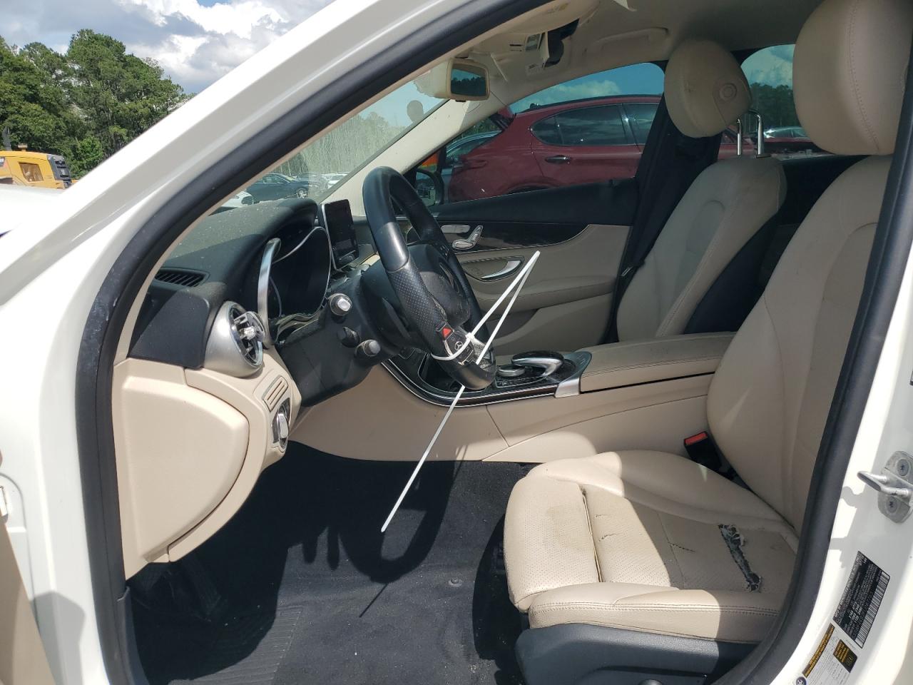 2015 Mercedes-Benz C 300 4Matic VIN: 55SWF4KB2FU087763 Lot: 60362895