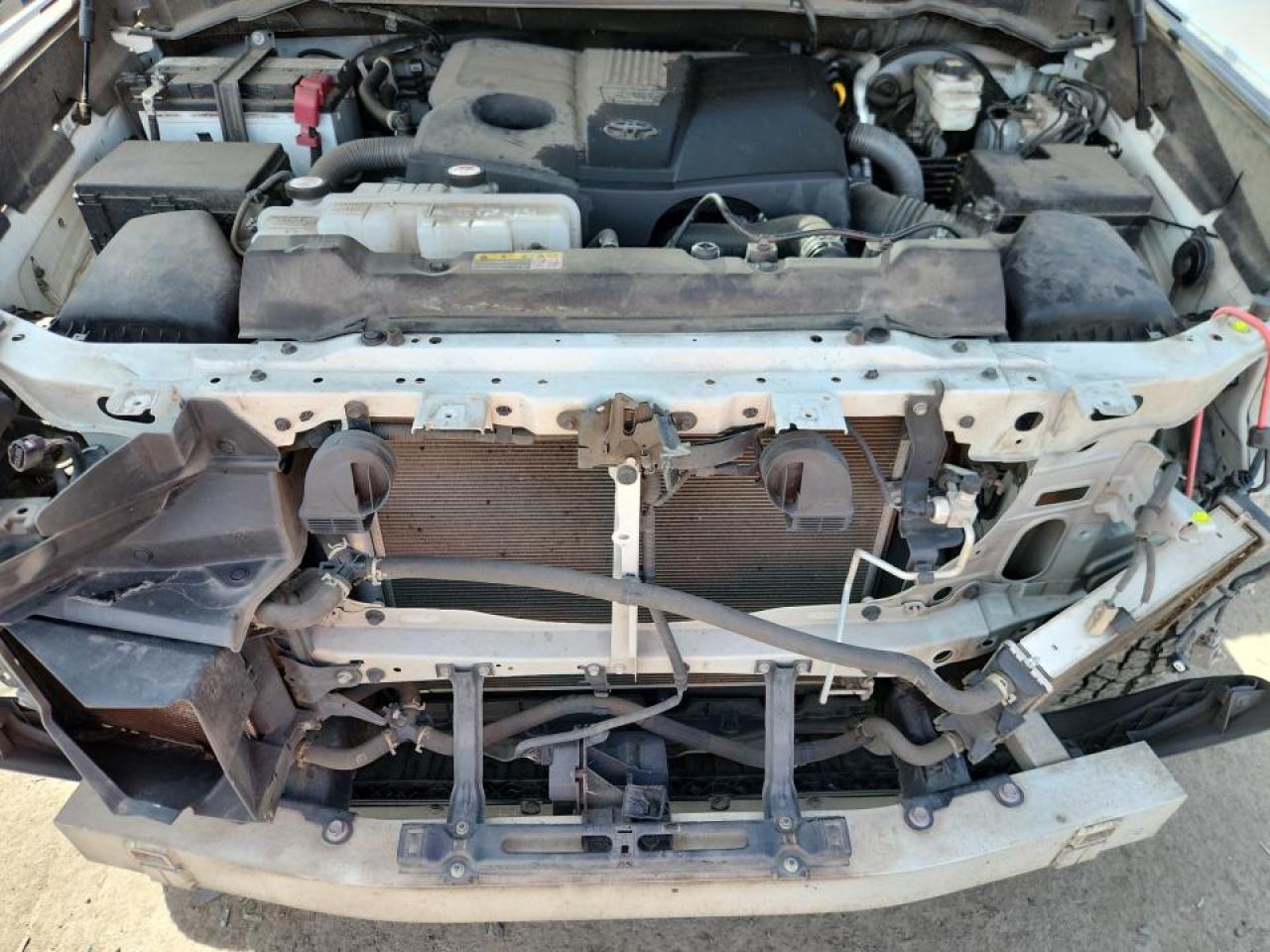 5tfna5db3nx007647 5TFNA5DB3NX007647 2022 Toyota Tundra Crewmax Platinum