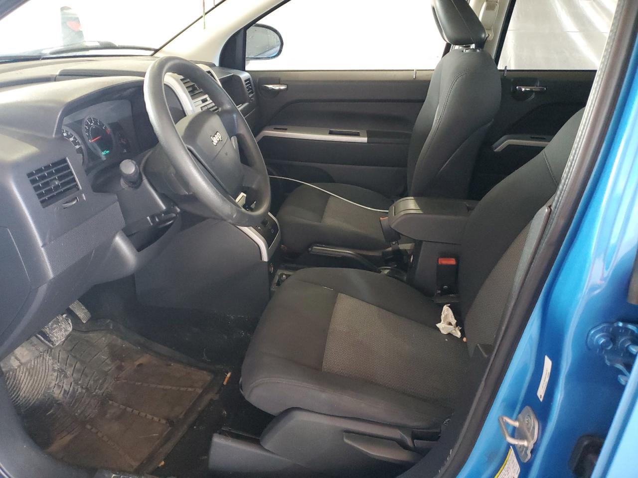 2008 Jeep Compass Sport VIN: 1J8FT47W08D566367 Lot: 61398575