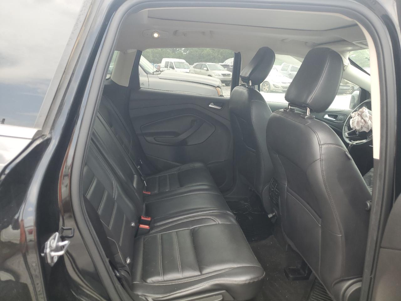1FMCU0HD8JUA62826 FORD ESCAPE 2018