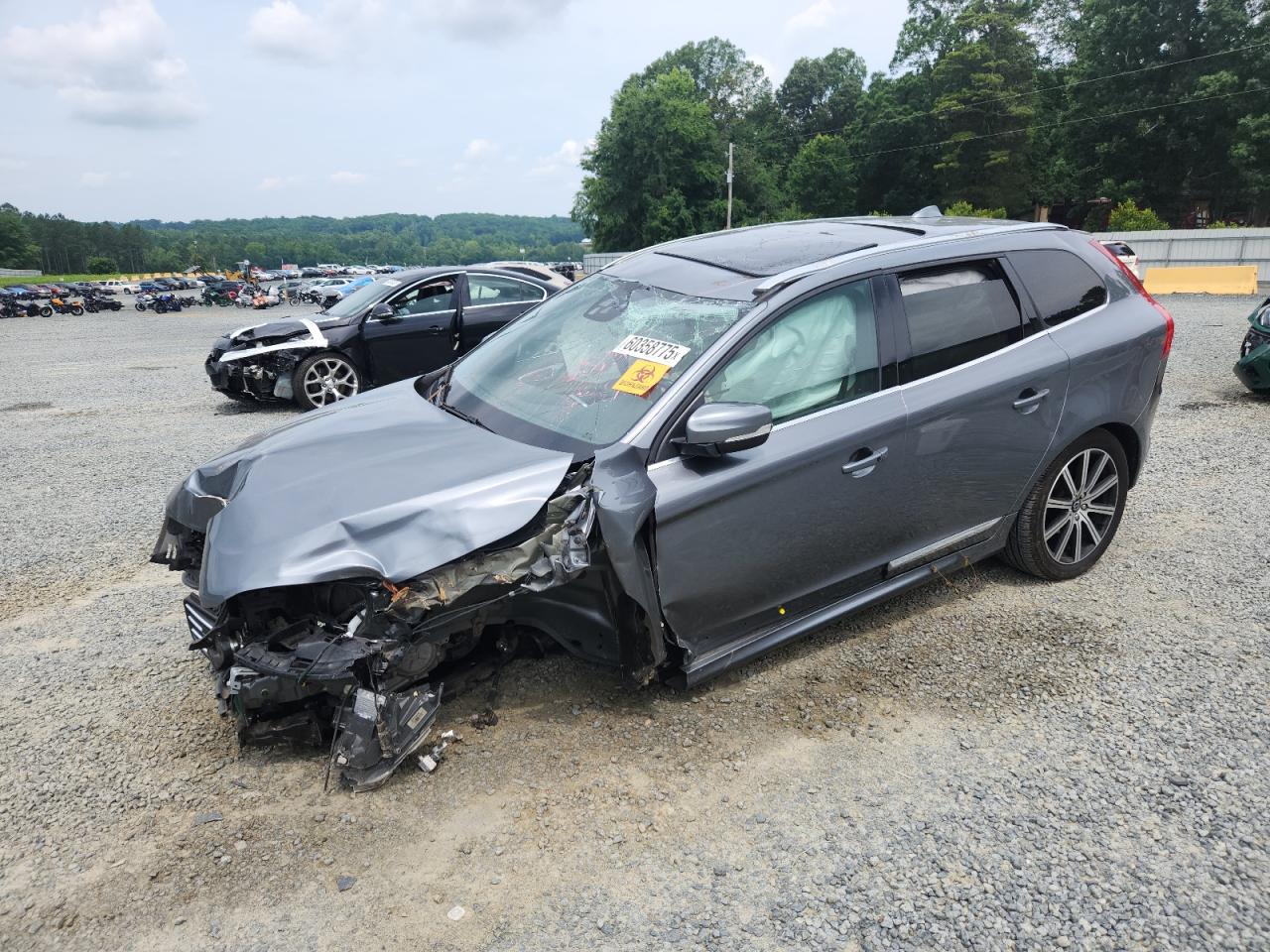 2016 Volvo Xc60 T6 Platinum იყიდება Concord-ში, NC - All Over