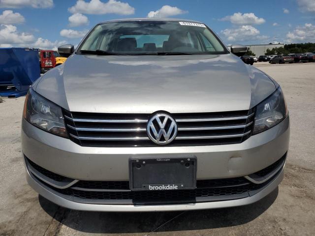  VOLKSWAGEN PASSAT 2013 Silver