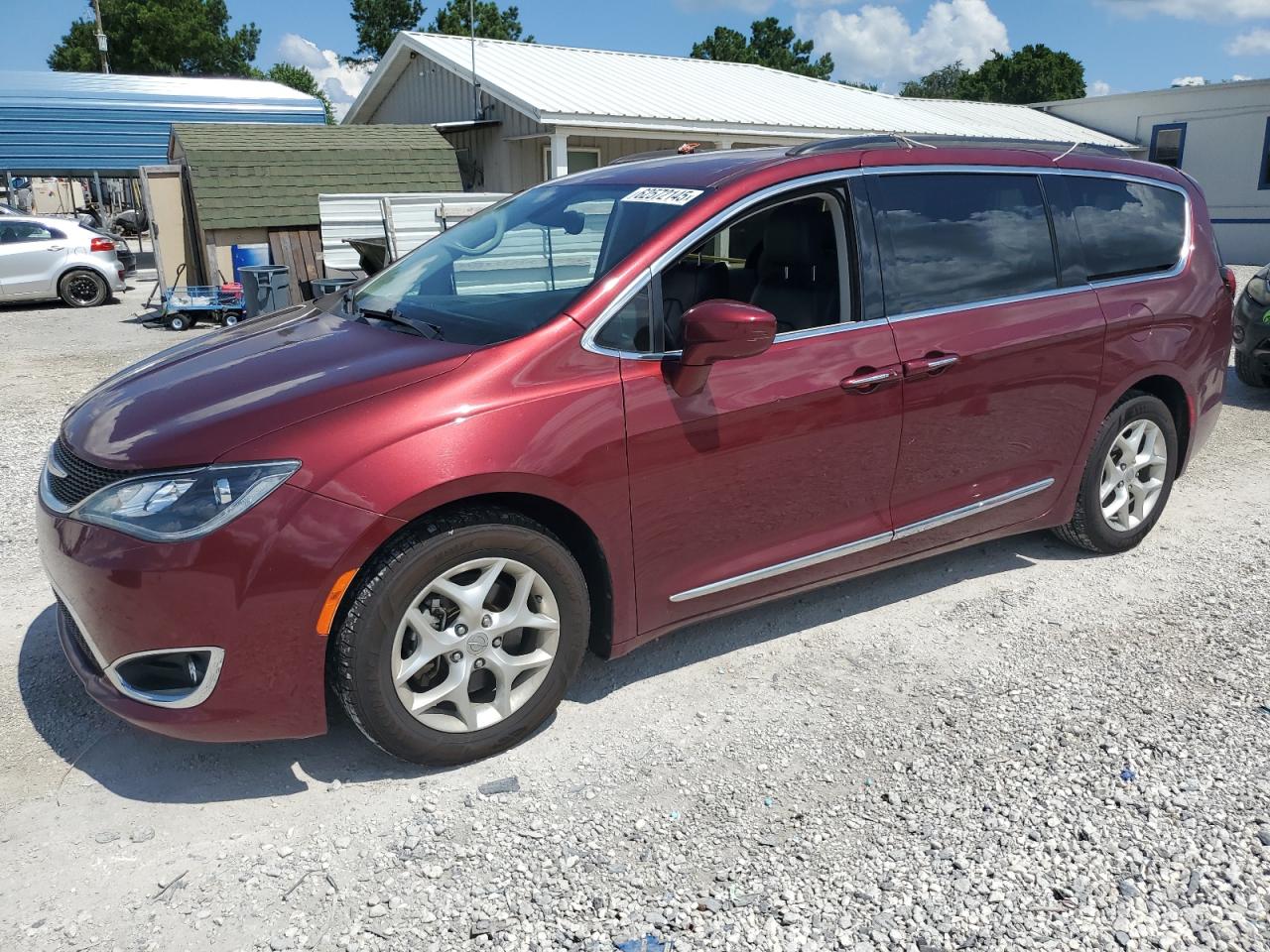 CHRYSLER PACIFICA 2017 VIN 2C4RC1BG3HR823411
