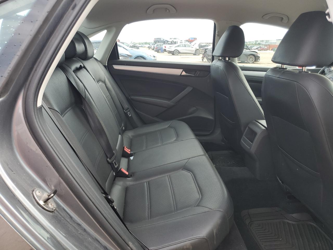 2012 Volkswagen Passat Se VIN: 1VWBP7A37CC011762 Lot: 62293035