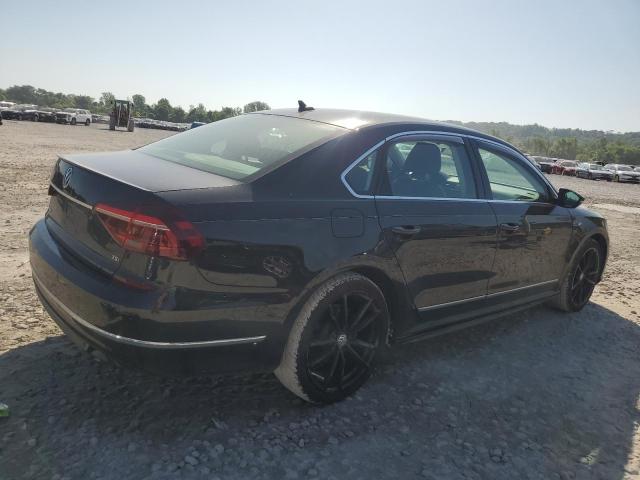  VOLKSWAGEN PASSAT 2019 Черный