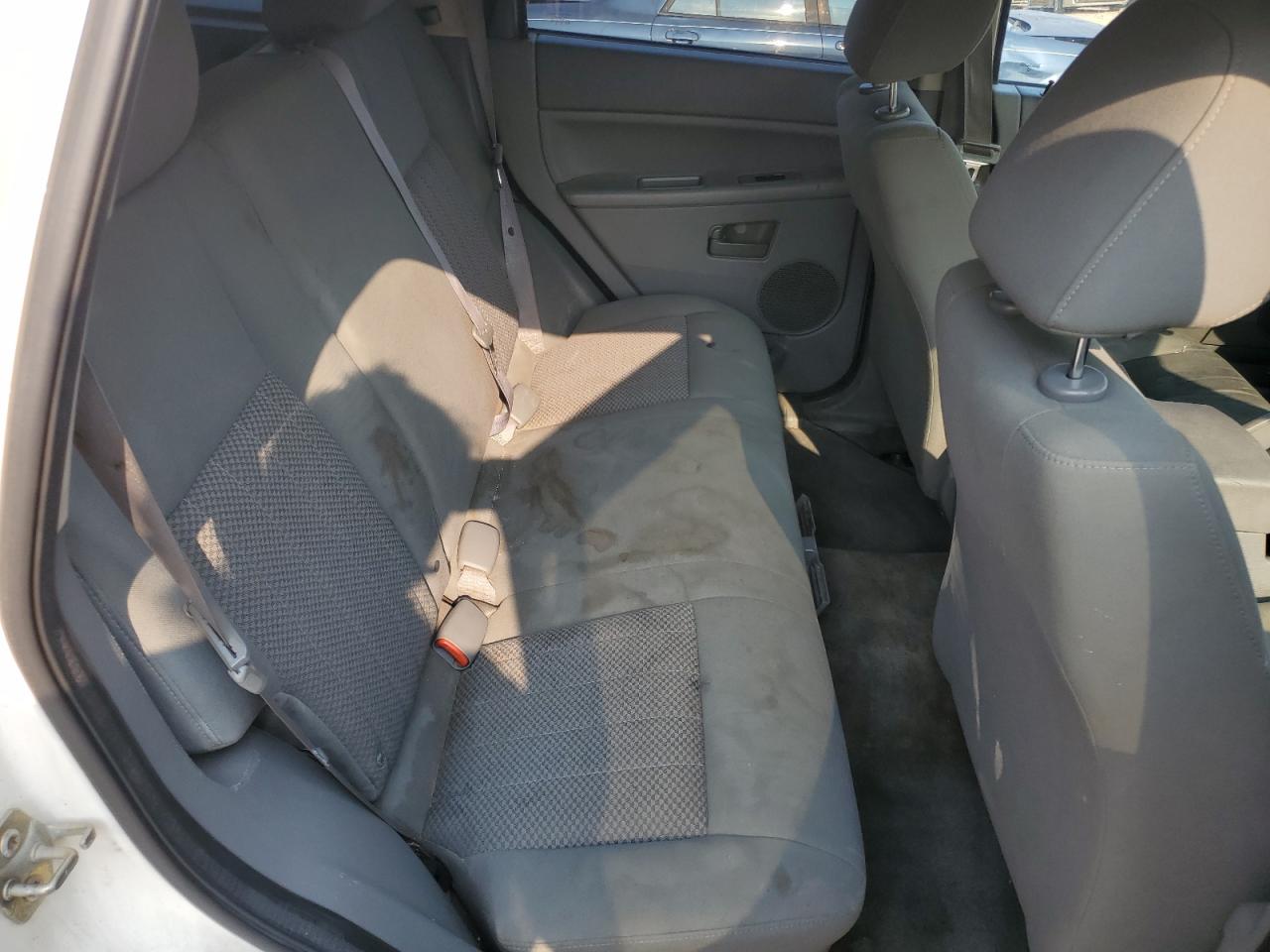 2005 Jeep Grand Cherokee Laredo VIN: 1J4HS48N05C537651 Lot: 59194845