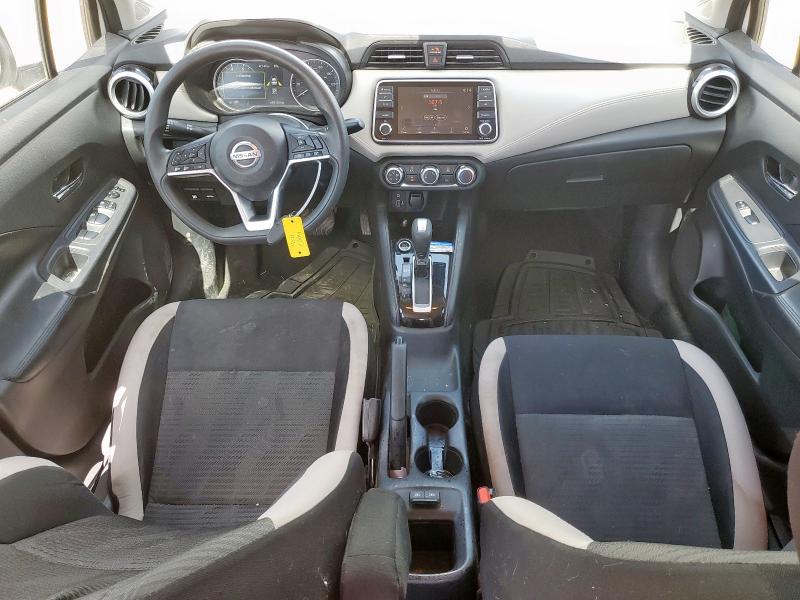  NISSAN VERSA 2020 Biały